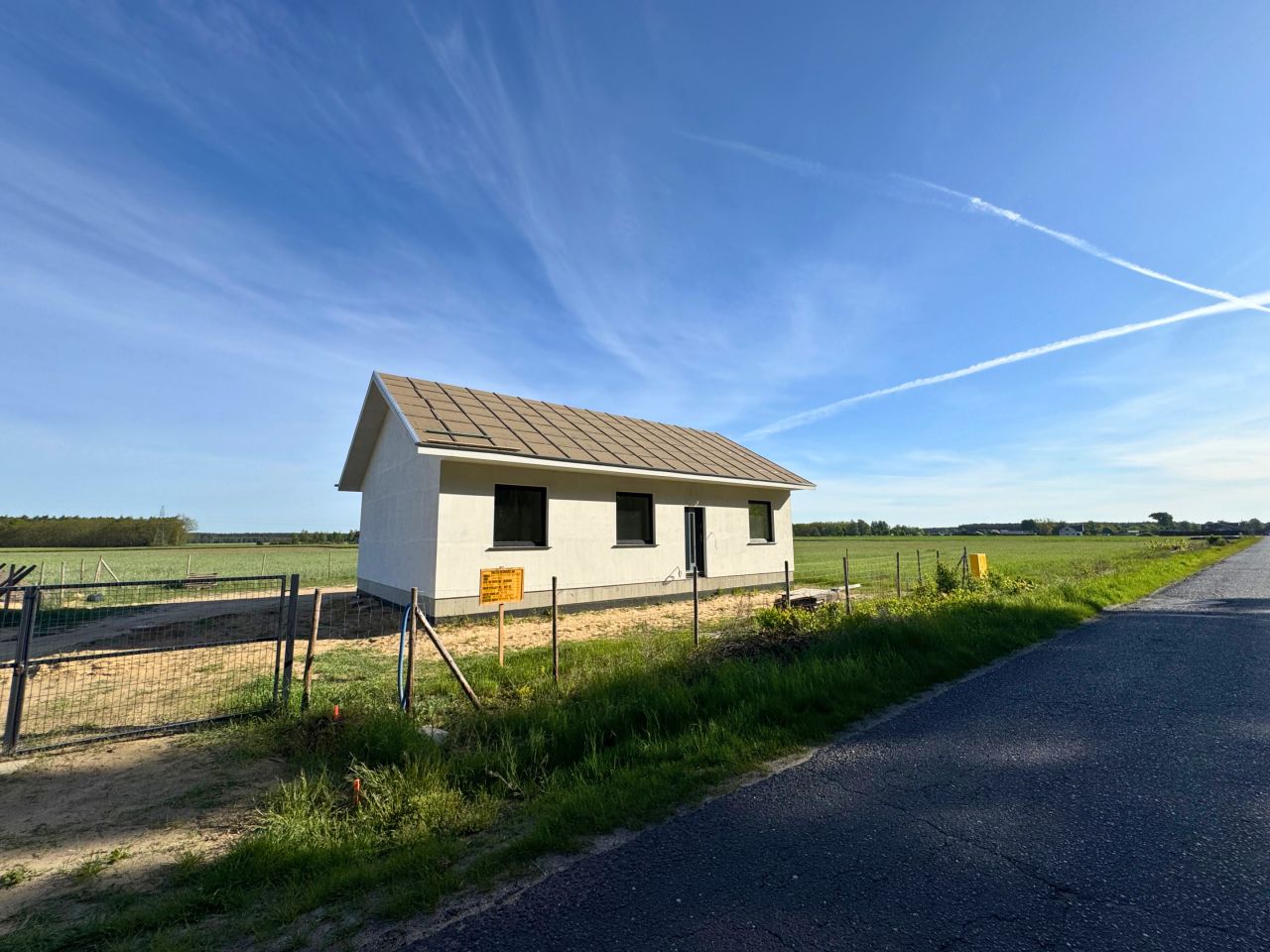 dom wolnostojący, 4 pokoje Chrośnica. Zdjęcie 2