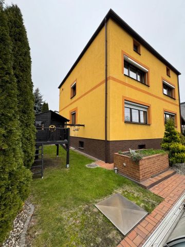 dom wolnostojący, 8 pokoi Sosnowiec Bór, ul. Leona Wasilewskiego. Zdjęcie 4
