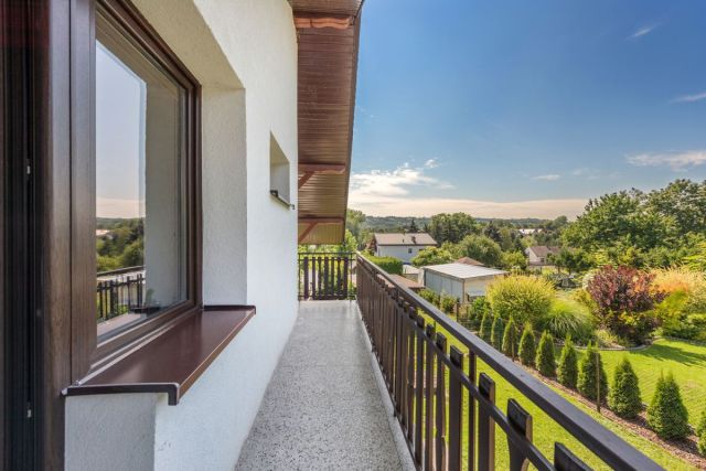 dom wolnostojący, 4 pokoje Wieliczka, ul. Różana. Zdjęcie 7