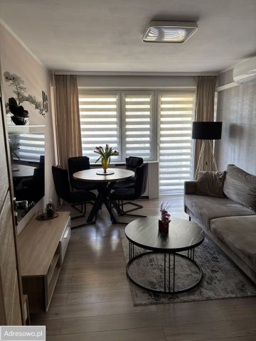 Mieszkanie 3-pokojowe Tarnów, ul. Promienna. Zdjęcie 1