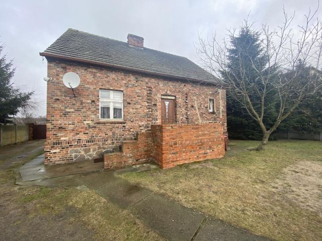 dom wolnostojący, 2 pokoje Kąkolewo, ul. Kolejowa. Zdjęcie 1