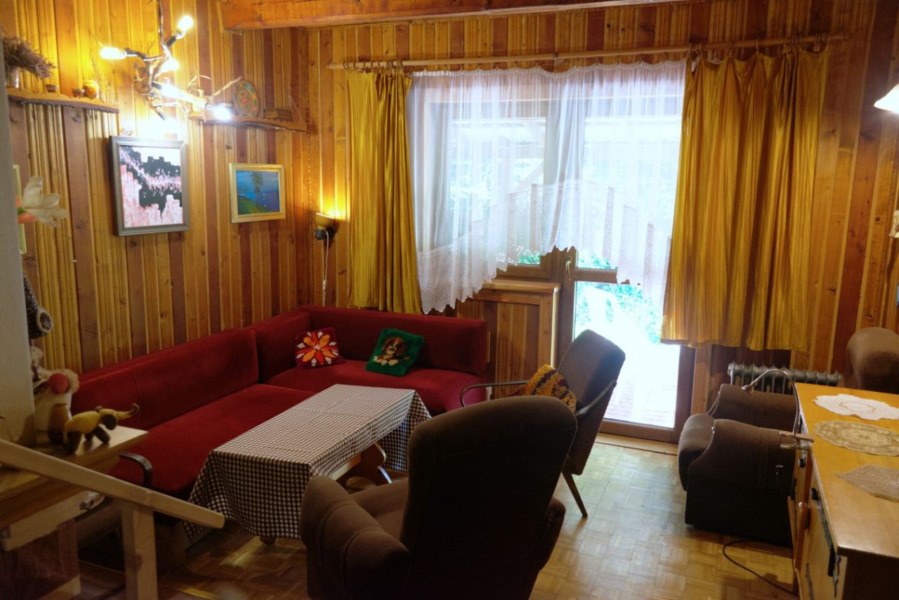 dom wolnostojący, 4 pokoje Poręba Wielka. Zdjęcie 1