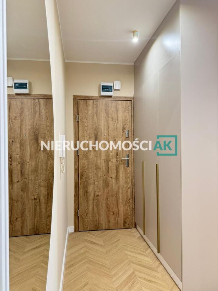 Mieszkanie 3-pokojowe Konin, ul. Powstańców Wielkopolskich. Zdjęcie 9