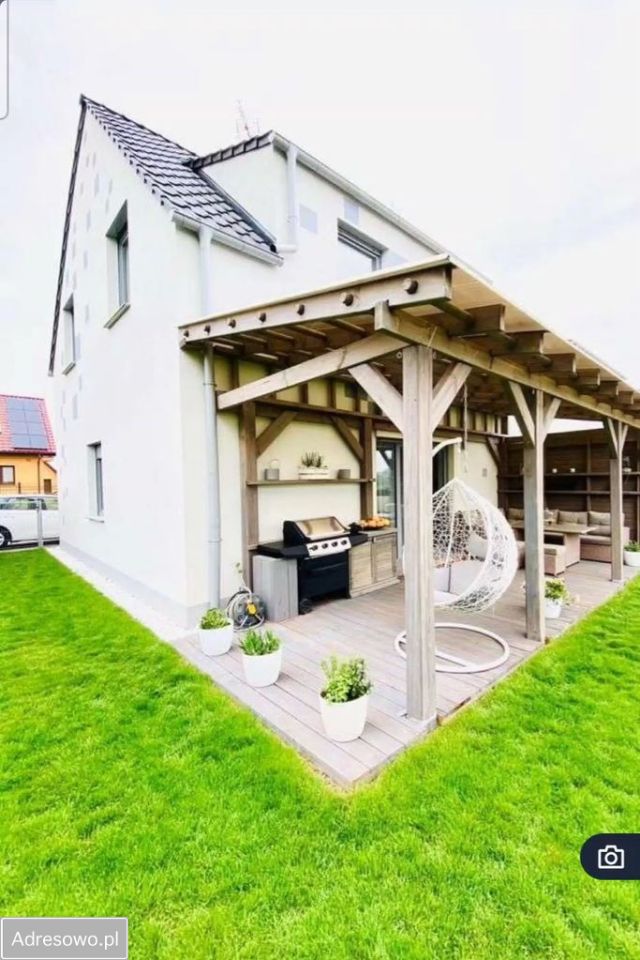 dom szeregowy, 4 pokoje Oleśnica Rataje, ul. Henryka Łasaka