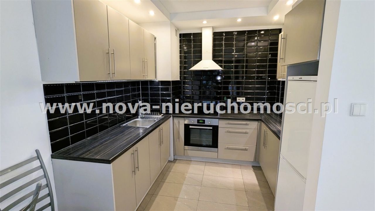 Mieszkanie 2-pokojowe Rybnik, ul. dr. Mariana Różańskiego. Zdjęcie 2