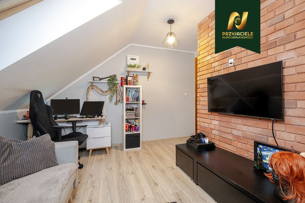 dom wolnostojący, 6 pokoi Różyny. Zdjęcie 18