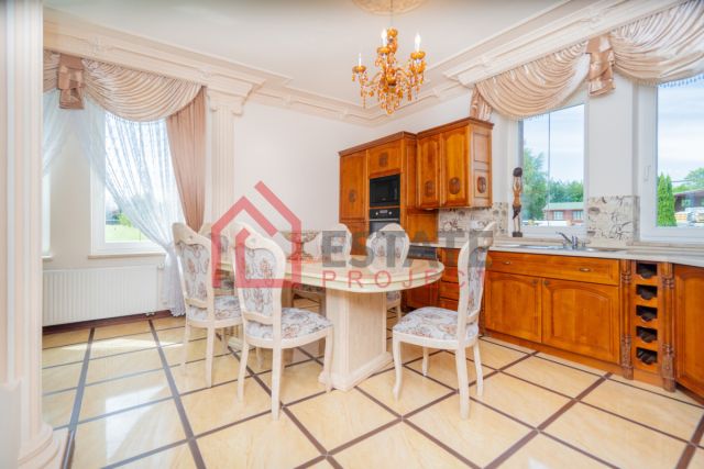 dom wolnostojący, 5 pokoi Starkowa Huta. Zdjęcie 5