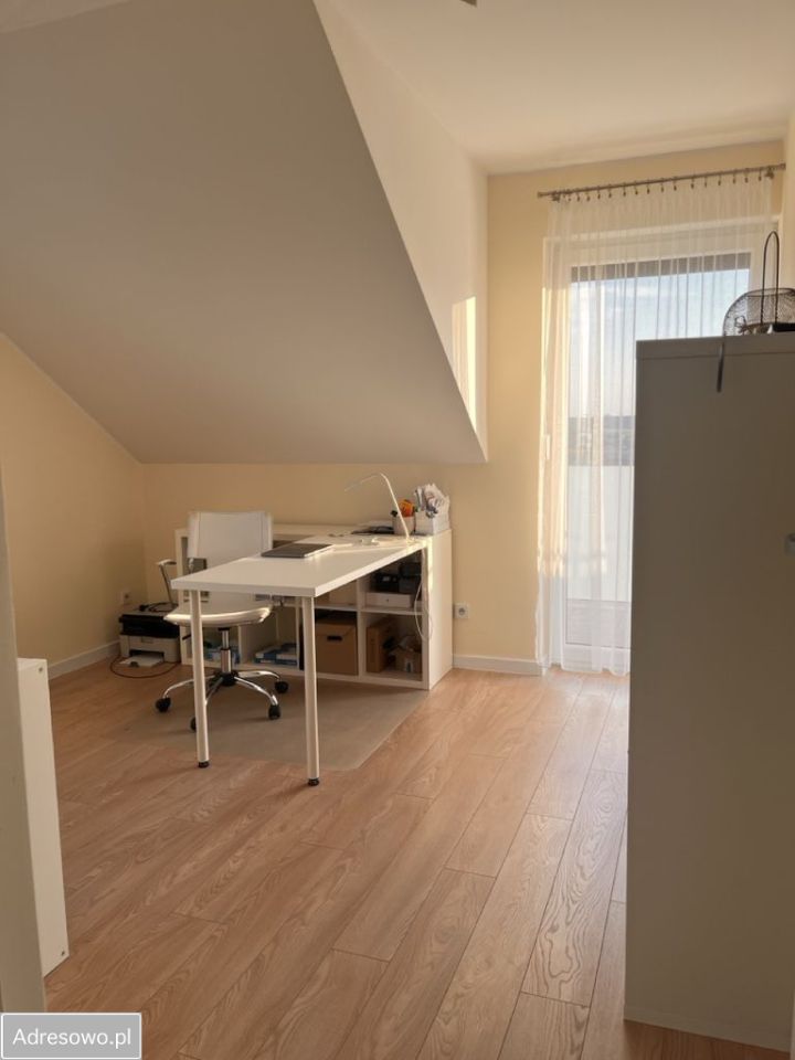 bliźniak, 4 pokoje Gotartów. Zdjęcie 18