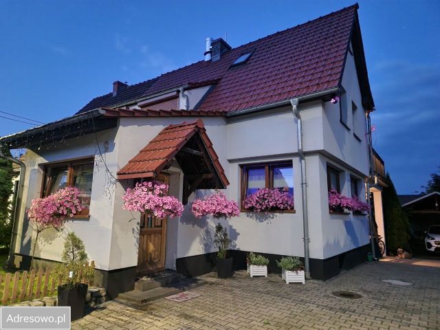bliźniak, 4 pokoje Jelenia Góra Centrum. Zdjęcie 1