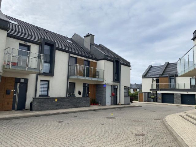 dom szeregowy, 4 pokoje Łódź Nowosolna, ul. Klementynkowa. Zdjęcie 2