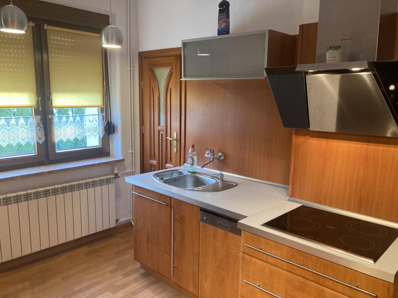 dom wolnostojący, 6 pokoi Lubliniec Centrum, ul. ks. kard. Stefana Wyszyńskiego. Zdjęcie 6