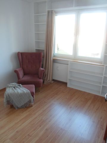 Mieszkanie 3-pokojowe Kalisz Korczak, ul. Stanisława Staszica. Zdjęcie 1