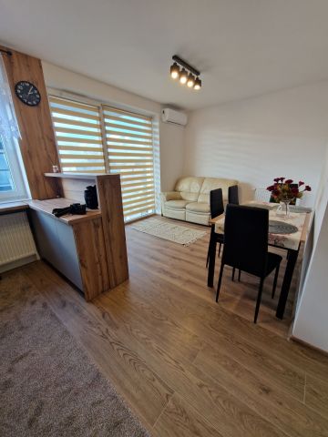 Mieszkanie 3-pokojowe Teresin, ul. Świętokrzyska. Zdjęcie 1