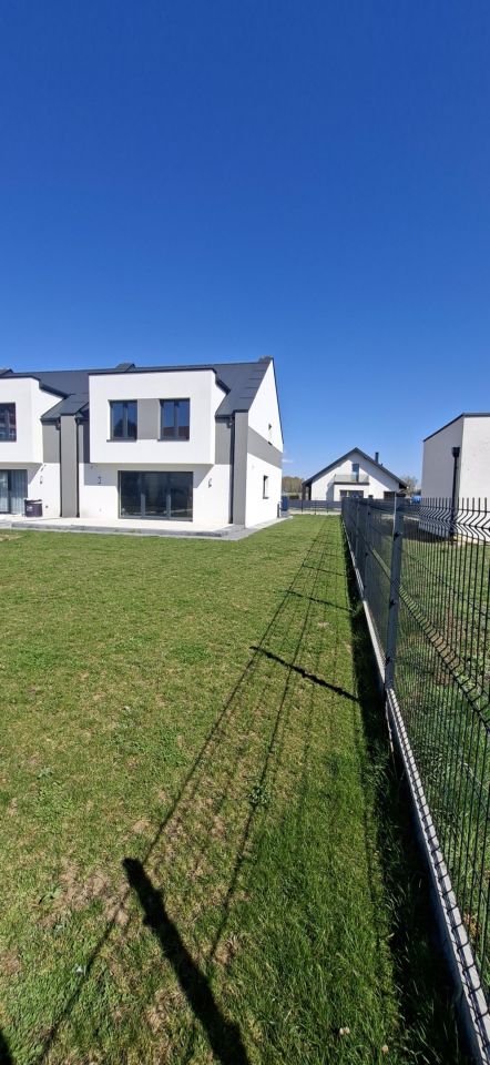 bliźniak, 4 pokoje Strawczyn, ul. Stefana Żeromskiego. Zdjęcie 16