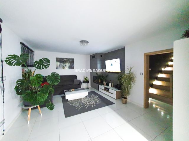 dom wolnostojący, 5 pokoi Igołomia. Zdjęcie 2