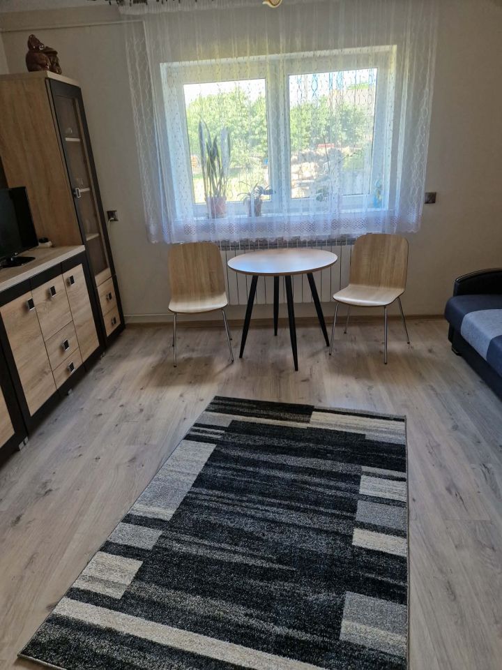 dom wolnostojący, 3 pokoje Ochotnik. Zdjęcie 3
