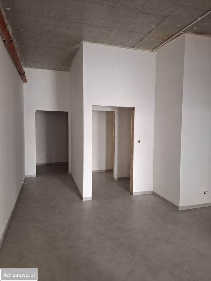 Lokal Grodzisk Mazowiecki Centrum, ul. ks. M. Tokarzewskiego. Zdjęcie 7