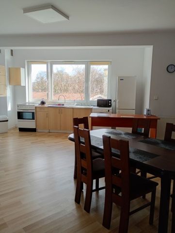 Mieszkanie 5-pokojowe Poznań Naramowice. Zdjęcie 1