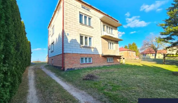 dom wolnostojący, 8 pokoi Siedliska