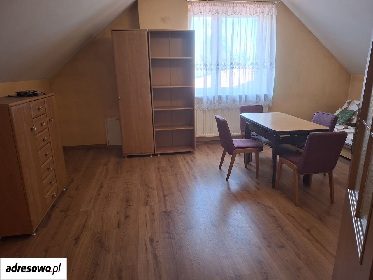 dom wolnostojący, 3 pokoje Mikułowice. Zdjęcie 17