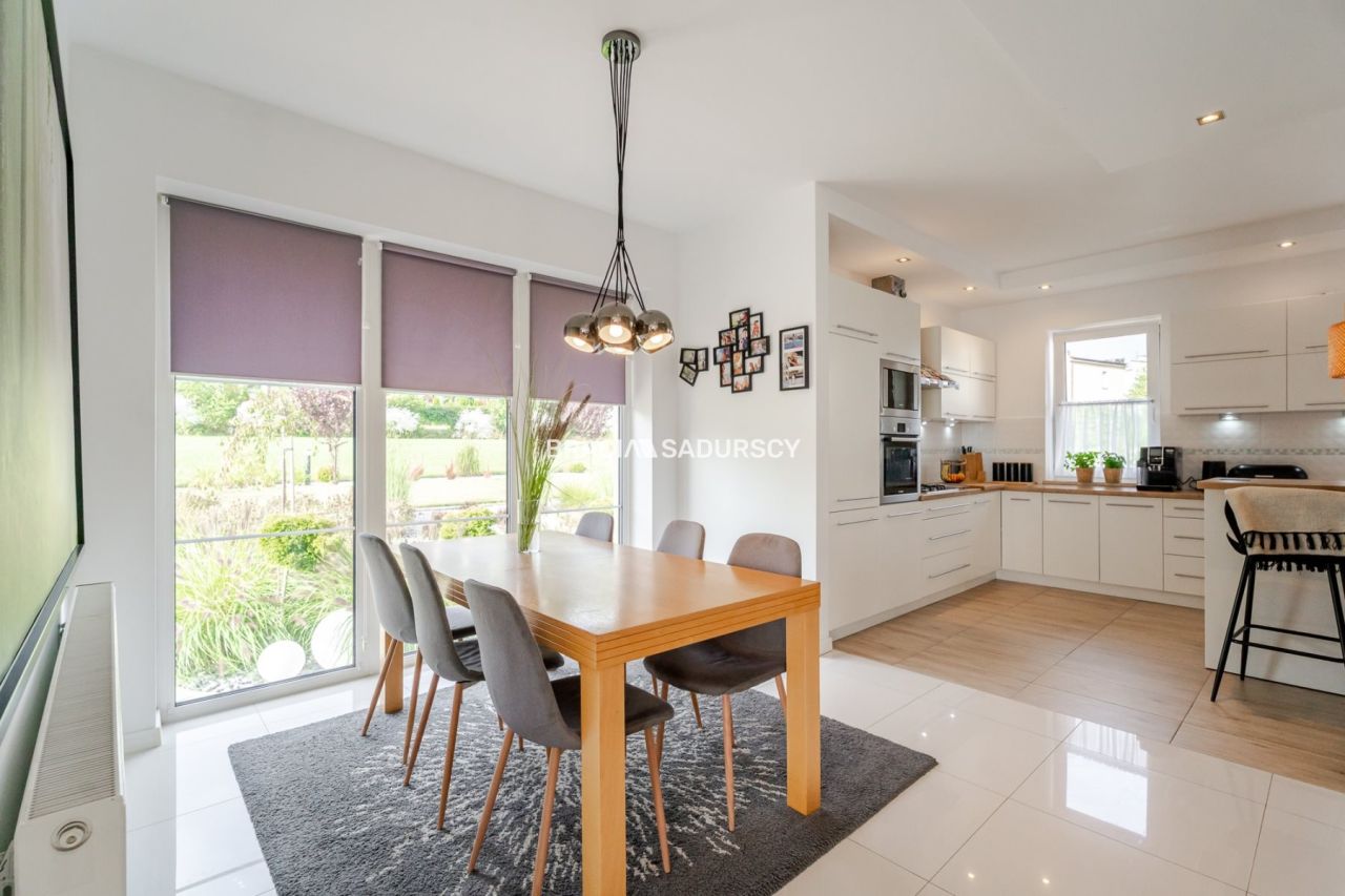 dom wolnostojący, 6 pokoi Węgrzce. Zdjęcie 7