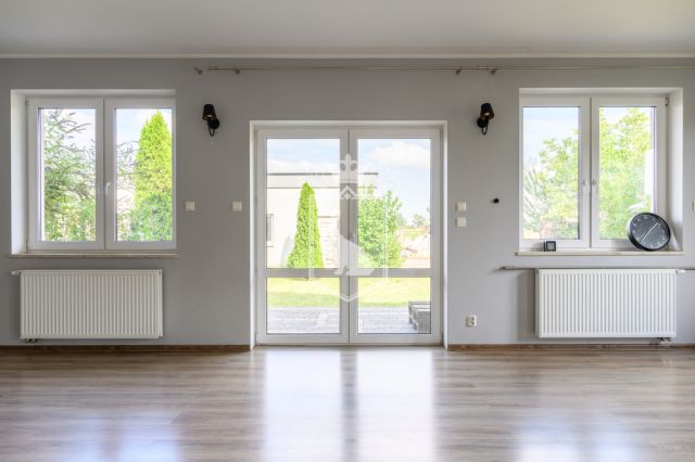 bliźniak, 5 pokoi Radzymin. Zdjęcie 8