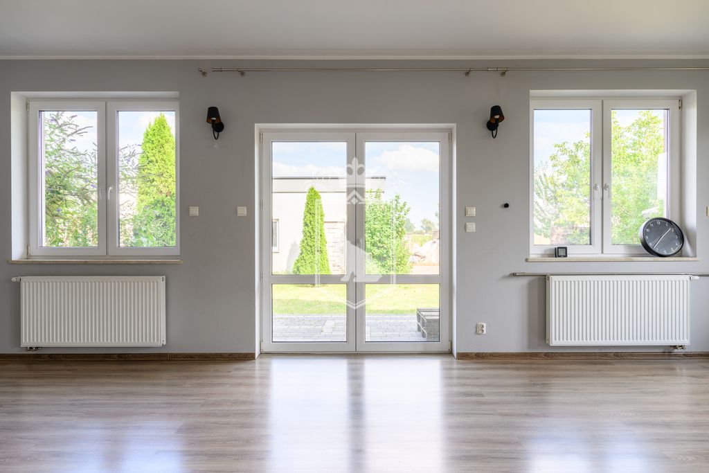 bliźniak, 5 pokoi Radzymin. Zdjęcie 8