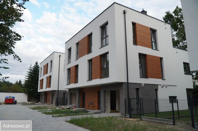 bliźniak, 6 pokoi Sulejówek, ul. Mieszka I. Zdjęcie 1