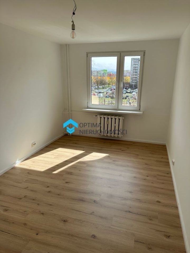 Mieszkanie 3-pokojowe Jelenia Góra Zabobrze. Zdjęcie 2