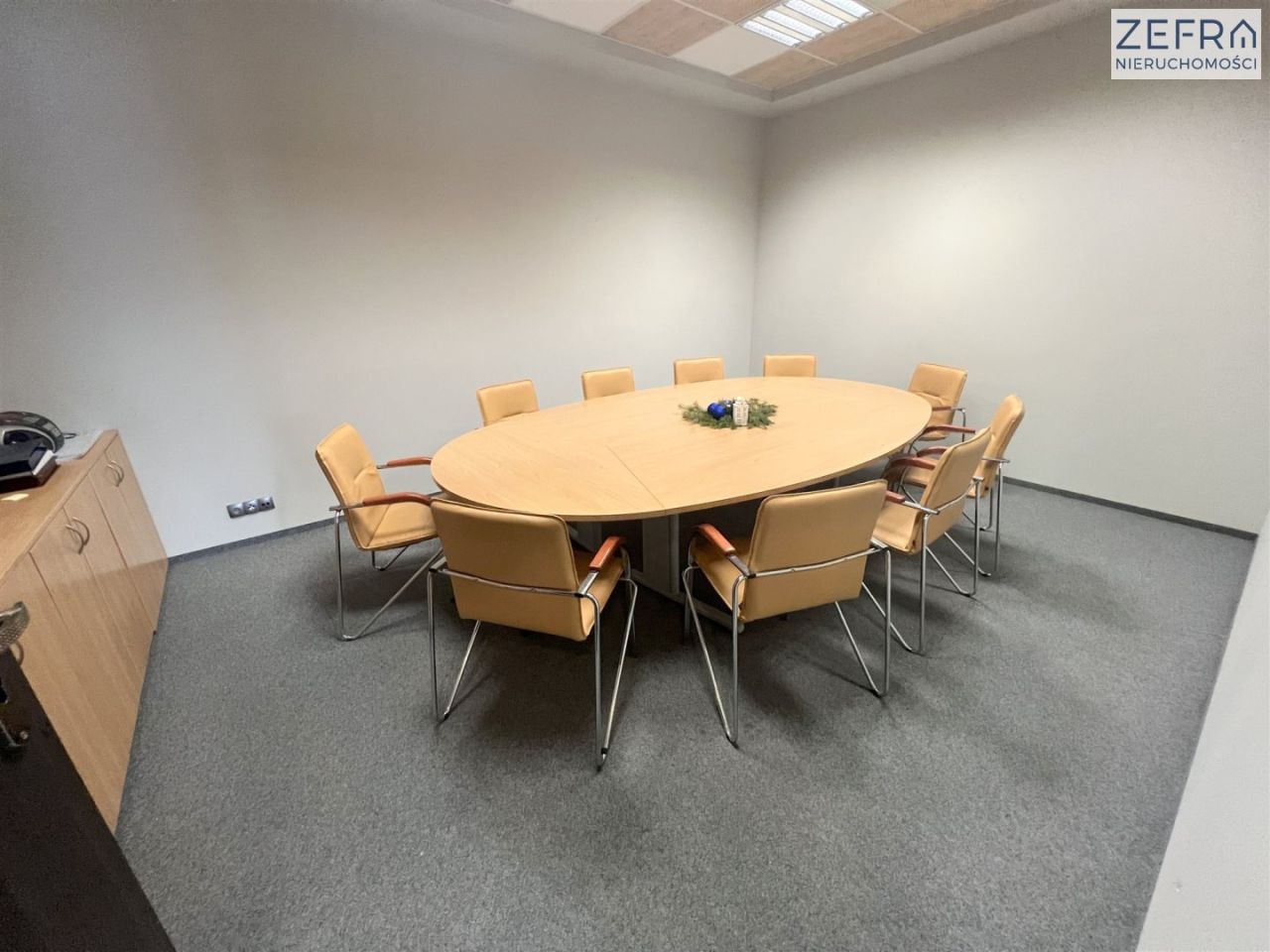 Biuro Modlniczka. Zdjęcie 1