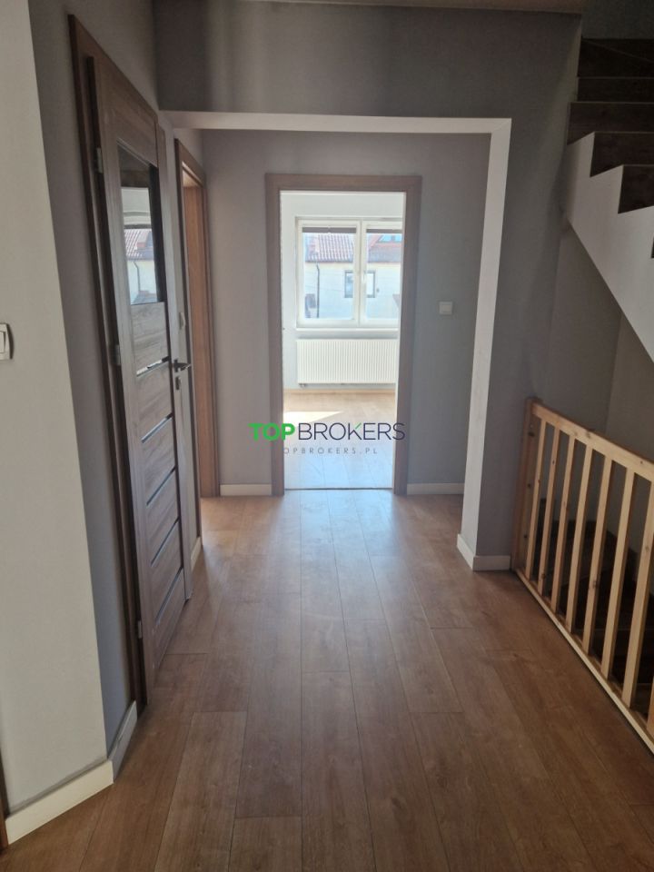 dom szeregowy, 9 pokoi Ząbki. Zdjęcie 14