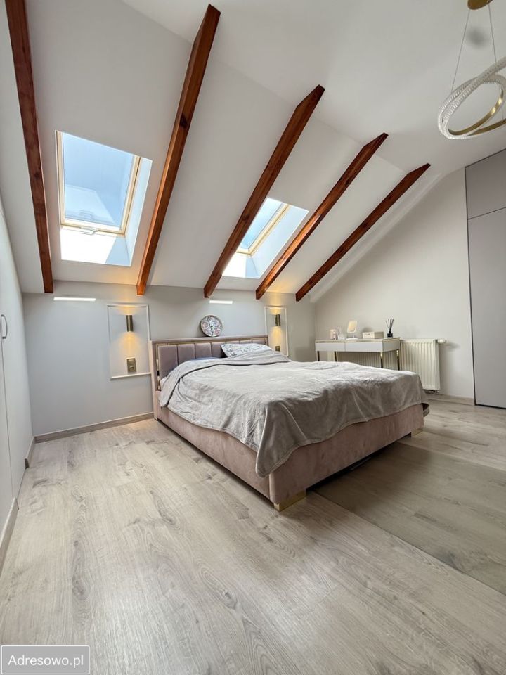 Mieszkanie 4-pokojowe Legnica. Zdjęcie 2