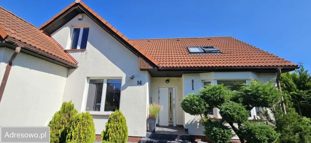 dom wolnostojący, 5 pokoi Suchy Dwór. Zdjęcie 1