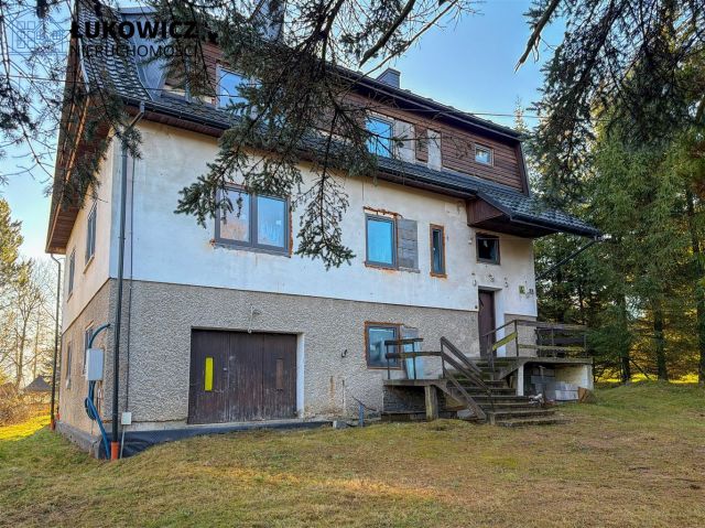 dom wolnostojący, 15 pokoi Jeleśnia. Zdjęcie 1