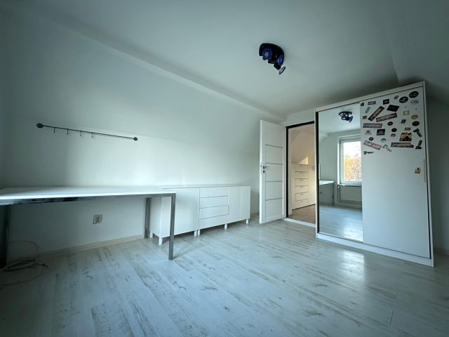 Mieszkanie 4-pokojowe Jastrzębce. Zdjęcie 11