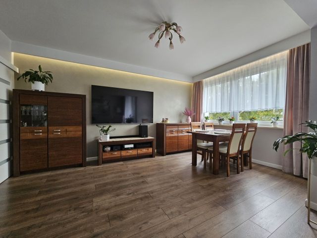 Mieszkanie 3-pokojowe Gdynia Obłuże. Zdjęcie 1
