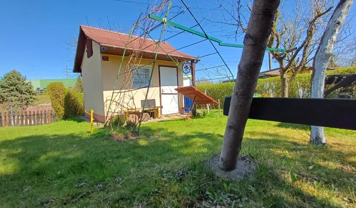 Działka rod Rzeszów Zwięczyca, ul. Leśna