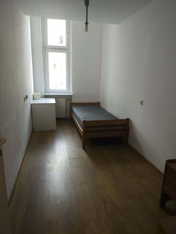 Mieszkanie 3-pokojowe Poznań Centrum, ul. Juliusza Słowackiego. Zdjęcie 3