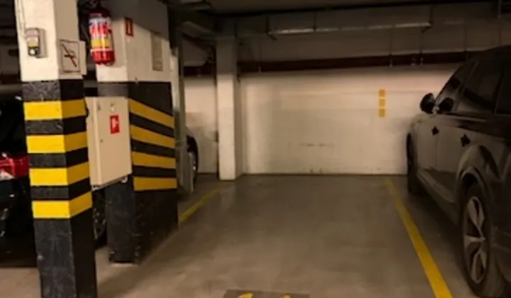 Garaż/miejsce parkingowe Warszawa Śródmieście, al. "Solidarności"