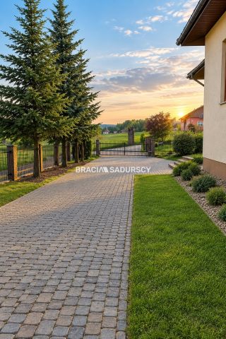 bliźniak, 8 pokoi Łazany. Zdjęcie 18