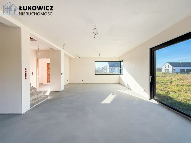 dom wolnostojący, 5 pokoi Kaniów. Zdjęcie 7