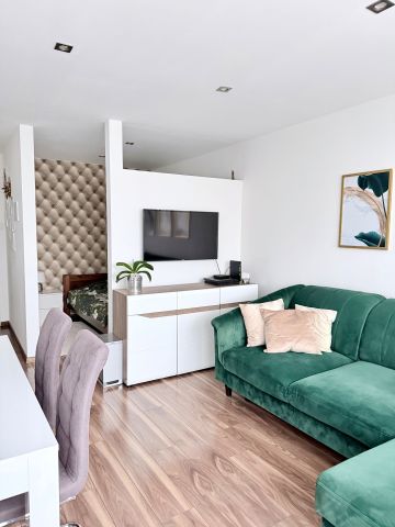 Mieszkanie 2-pokojowe Bielsko-Biała Osiedle Karpackie, ul. Morskie Oko. Zdjęcie 1