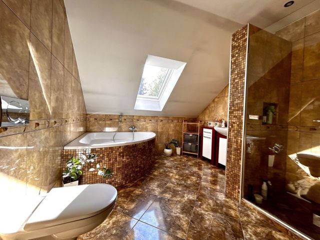 dom wolnostojący, 5 pokoi Dąbrowa. Zdjęcie 12