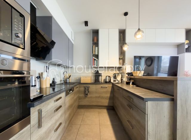 Mieszkanie 4-pokojowe Łódź Górna. Zdjęcie 4