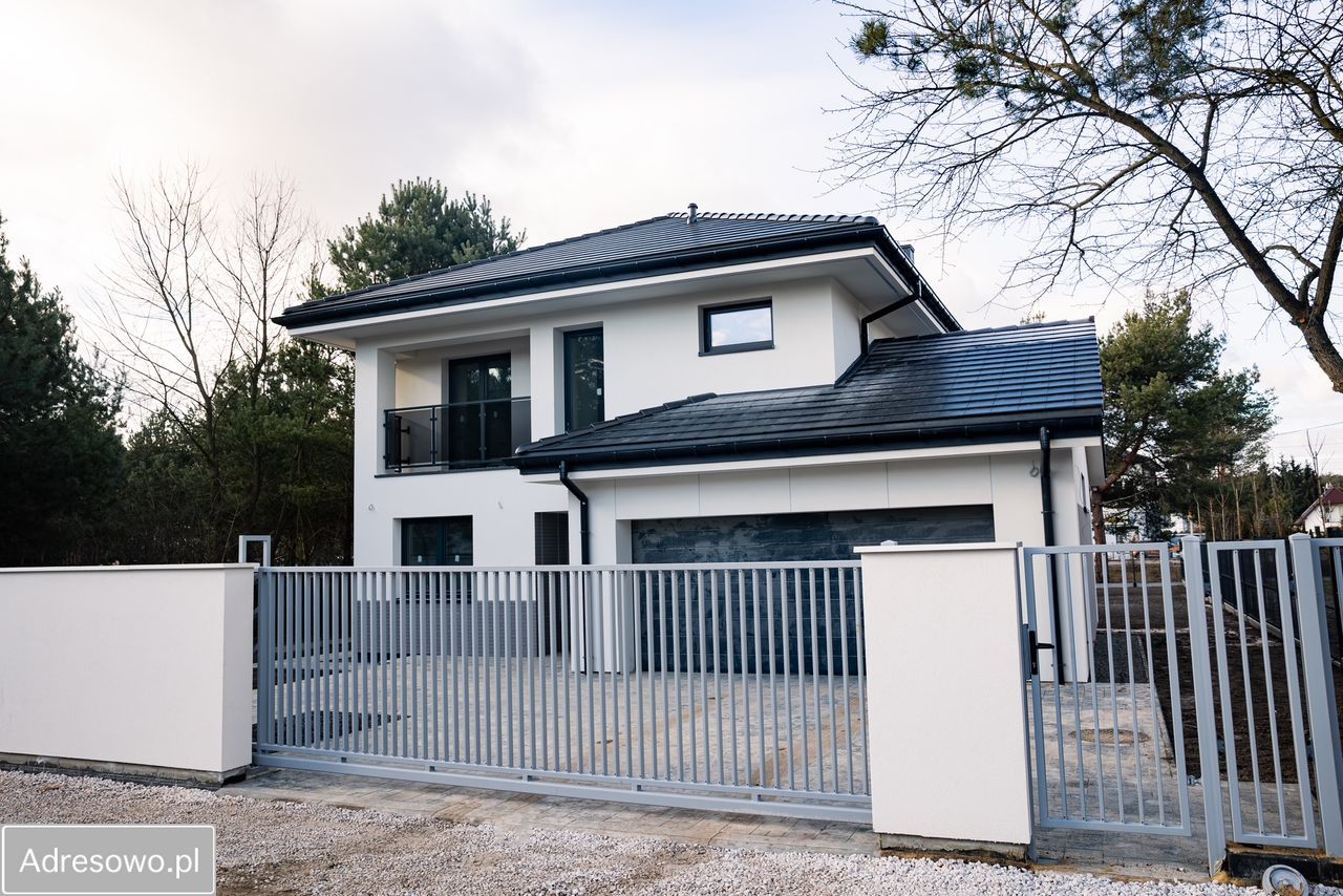 dom wolnostojący, 4 pokoje Michałów-Reginów, ul. Kościelna. Zdjęcie 2