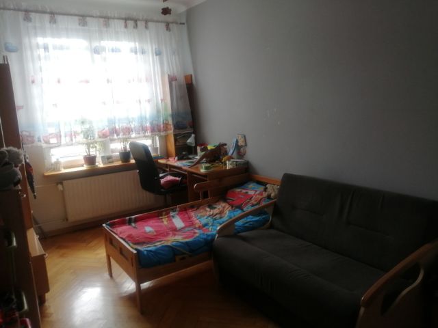 Mieszkanie 3-pokojowe Głowno, ul. Władysława Sikorskiego. Zdjęcie 1