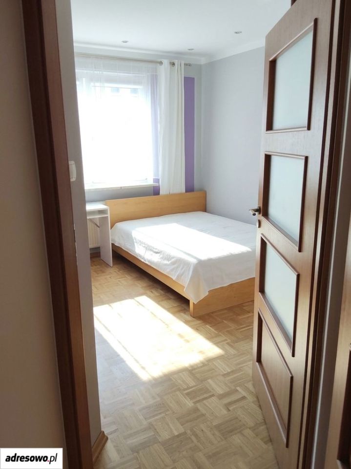 Mieszkanie 3-pokojowe Warszawa Ursynów, ul. Ksawerego Bronikowskiego. Zdjęcie 2