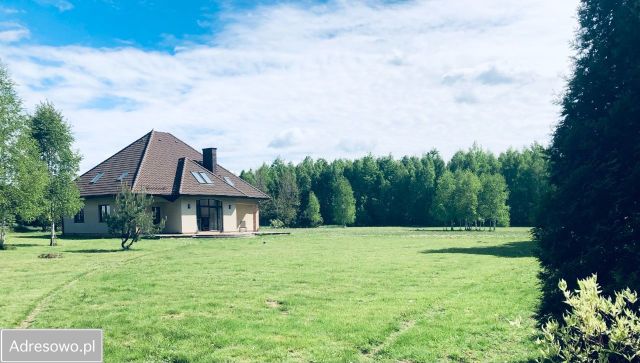 dom wolnostojący, 5 pokoi Skuły Nadleśnictwo Skuły, ul. Dębowa. Zdjęcie 1