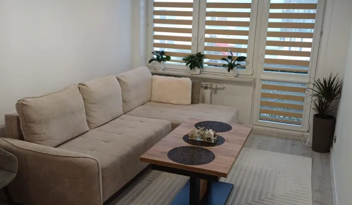 Mieszkanie 3-pokojowe Pustków-Osiedle