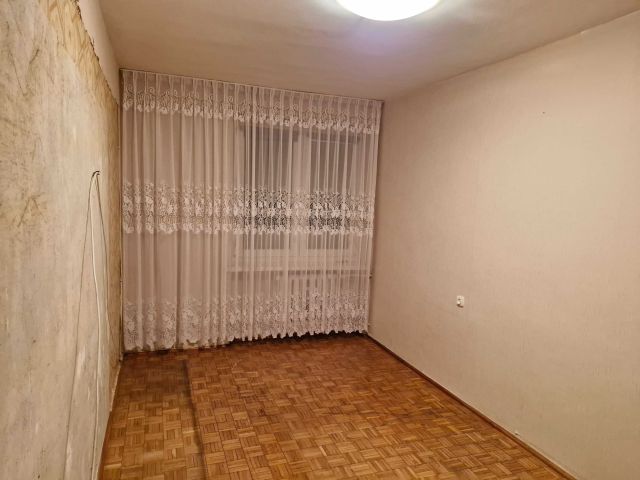 Mieszkanie 3-pokojowe Gniezno, ul. Budowlanych. Zdjęcie 1